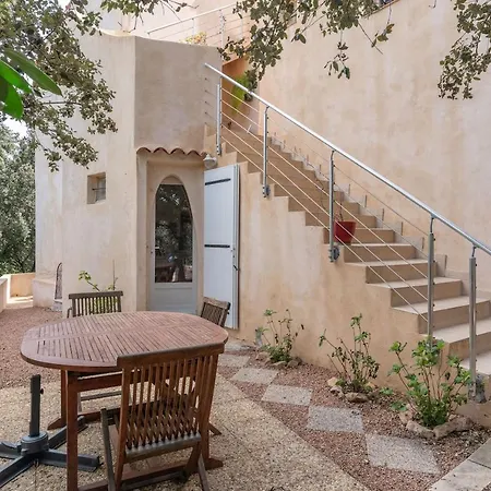 Kallinera فيلة